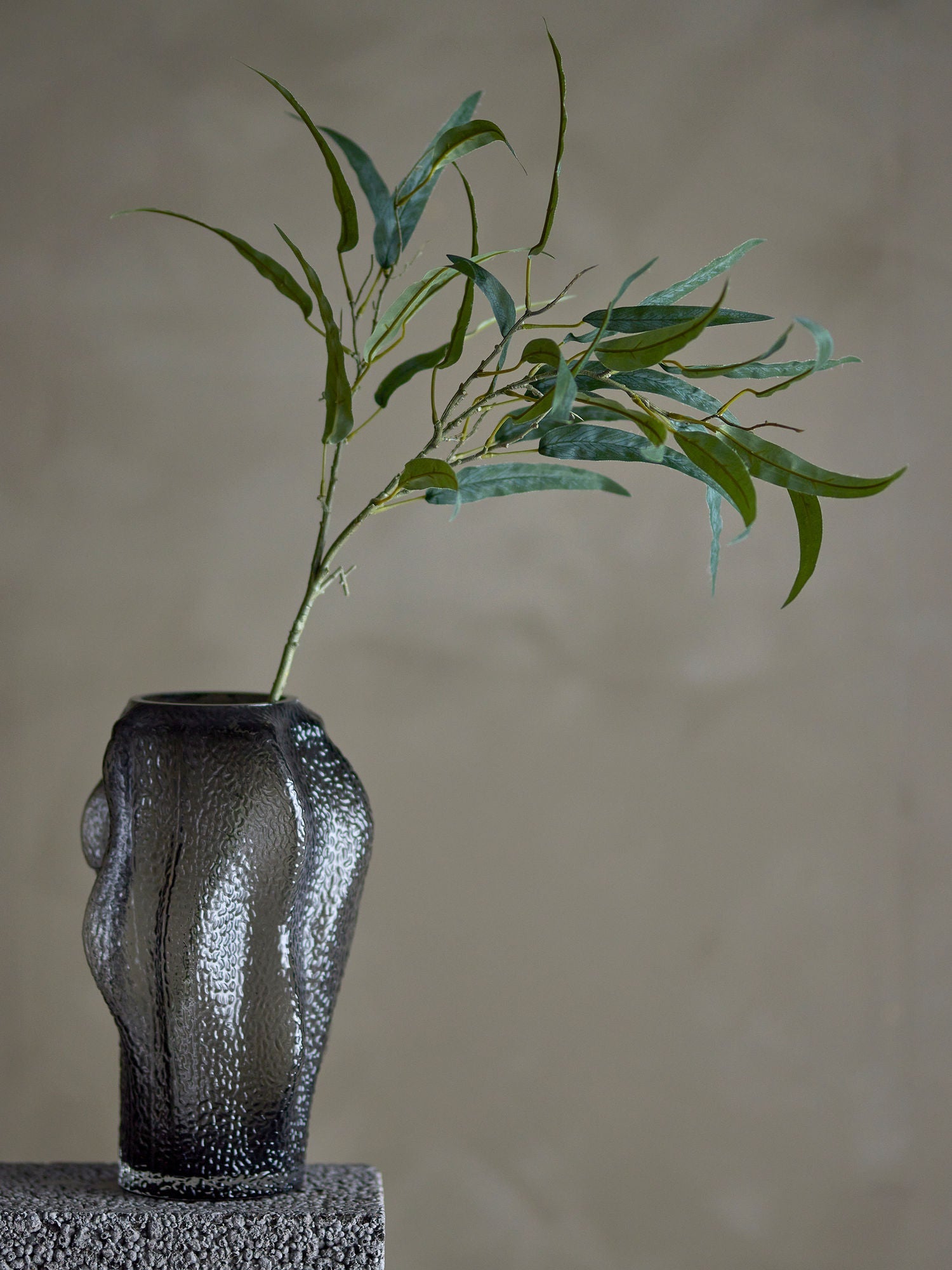 Vase Khalid Bloomingville, gris, verre