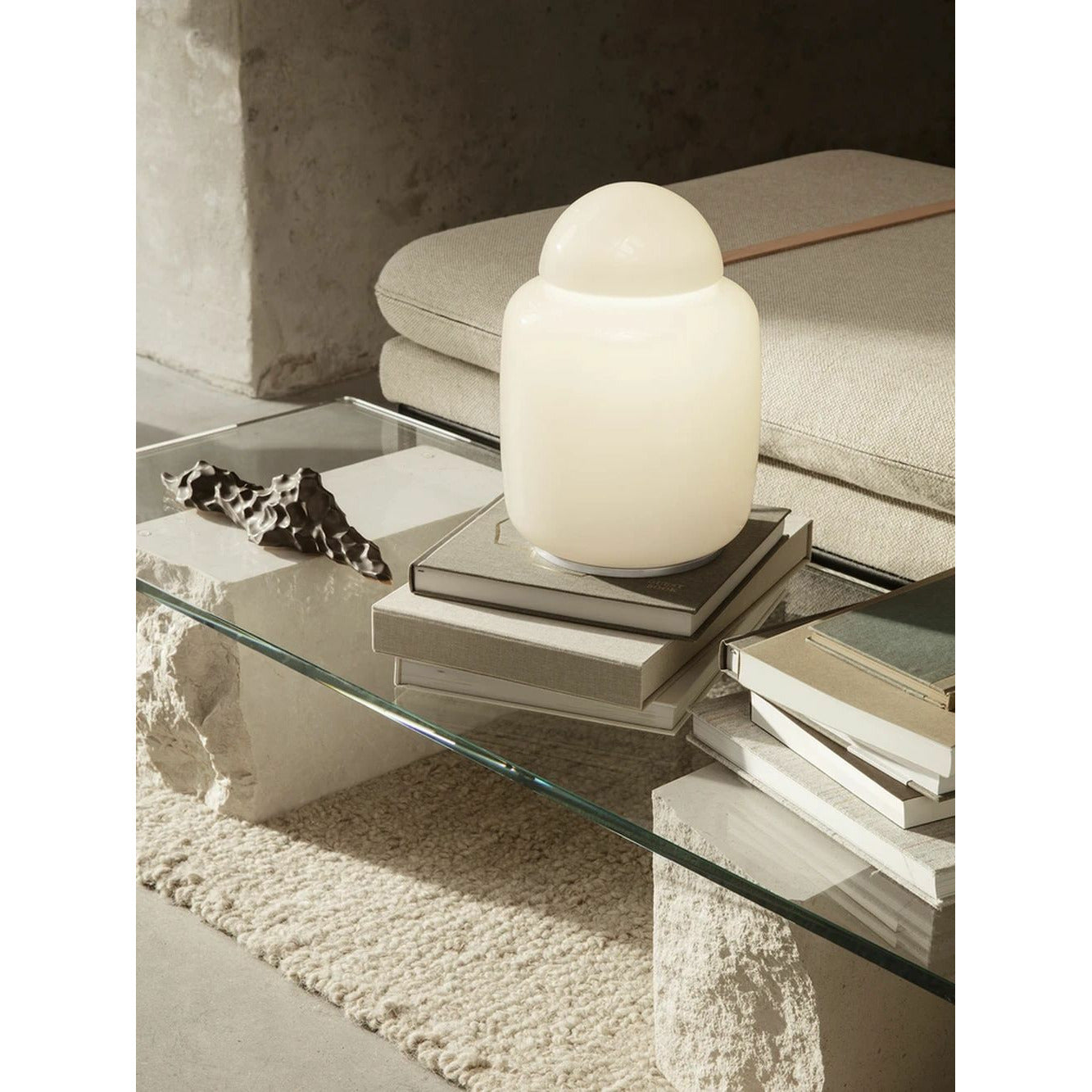 Lampada da tavolo Ferm Living Bell, bianco