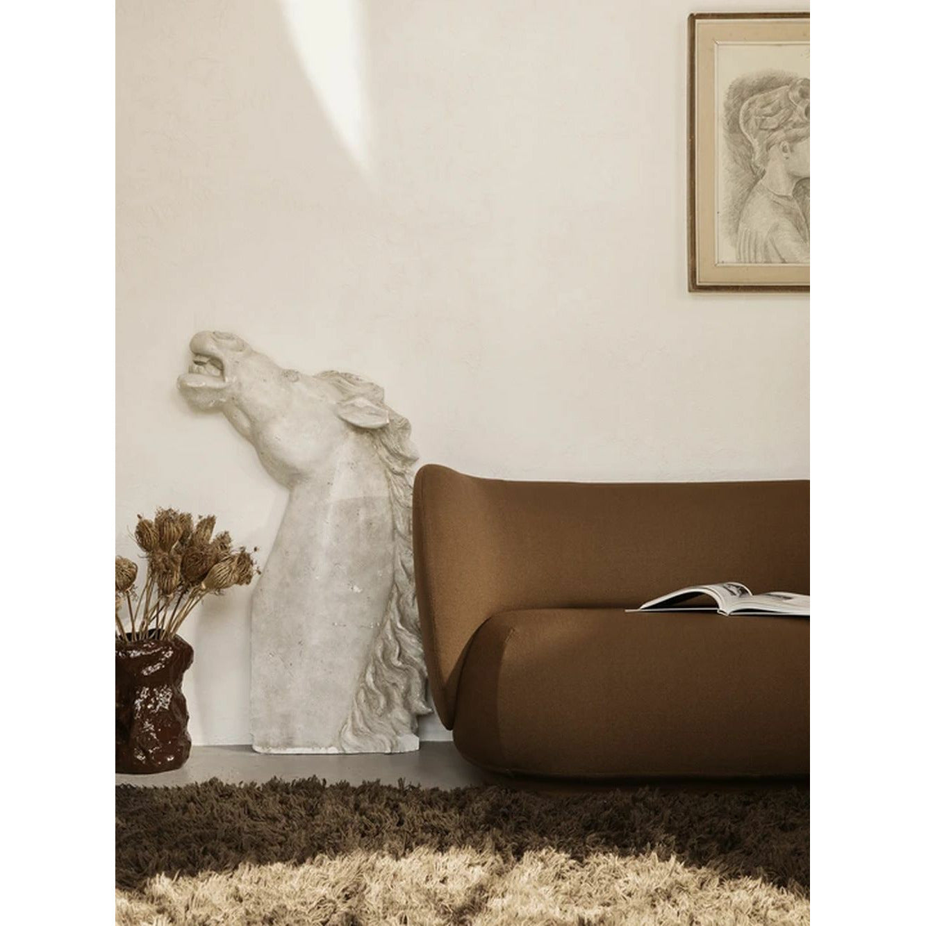 Ferm Living Meadow High Pile teppi stórt, dökk beige