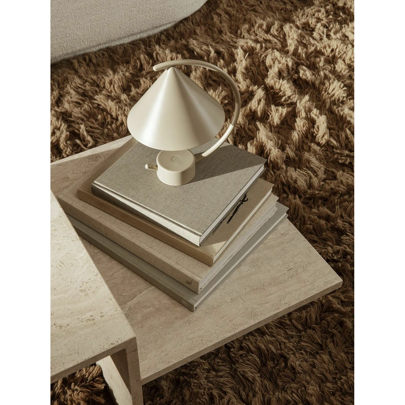 Ferm Living Meadow Hoogstapel Tapijt Klein, donker beige