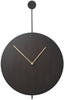 Ferm Living Trace Wanduhr Messing, Schwarz