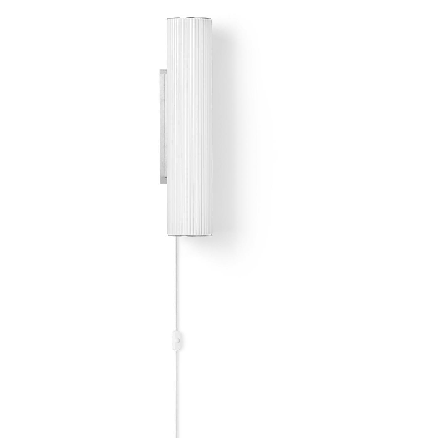 Ferm Living Vuelta Lámpara de pared de acero inoxidable Ø40 cm, blanco