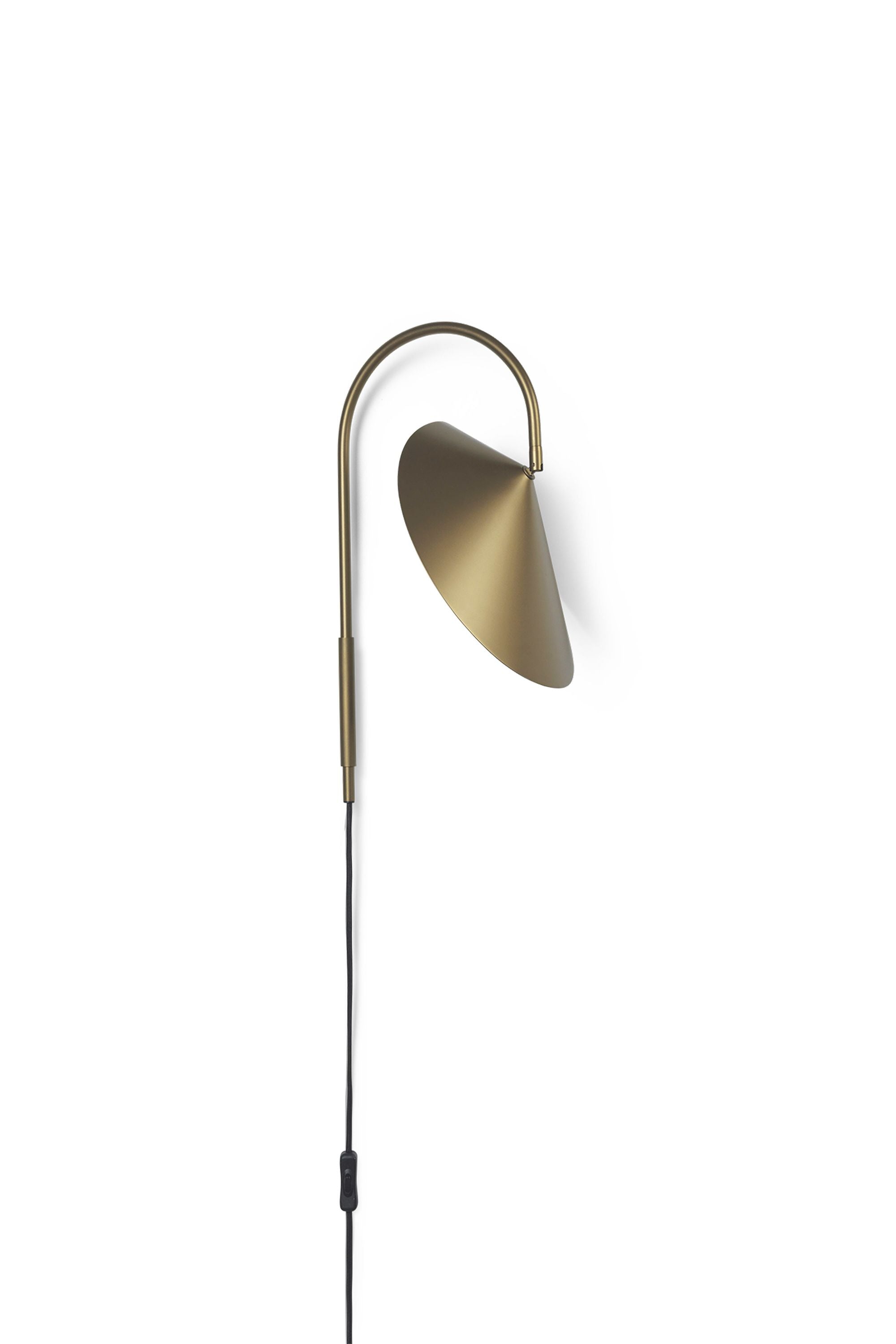 Ferm Living Arum drejelig væglampe, bronze