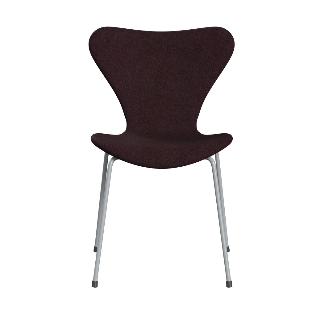 Fritz Hansen 3107 Chair Full Upholstery, Silver Grey/Divina Md Wine Red