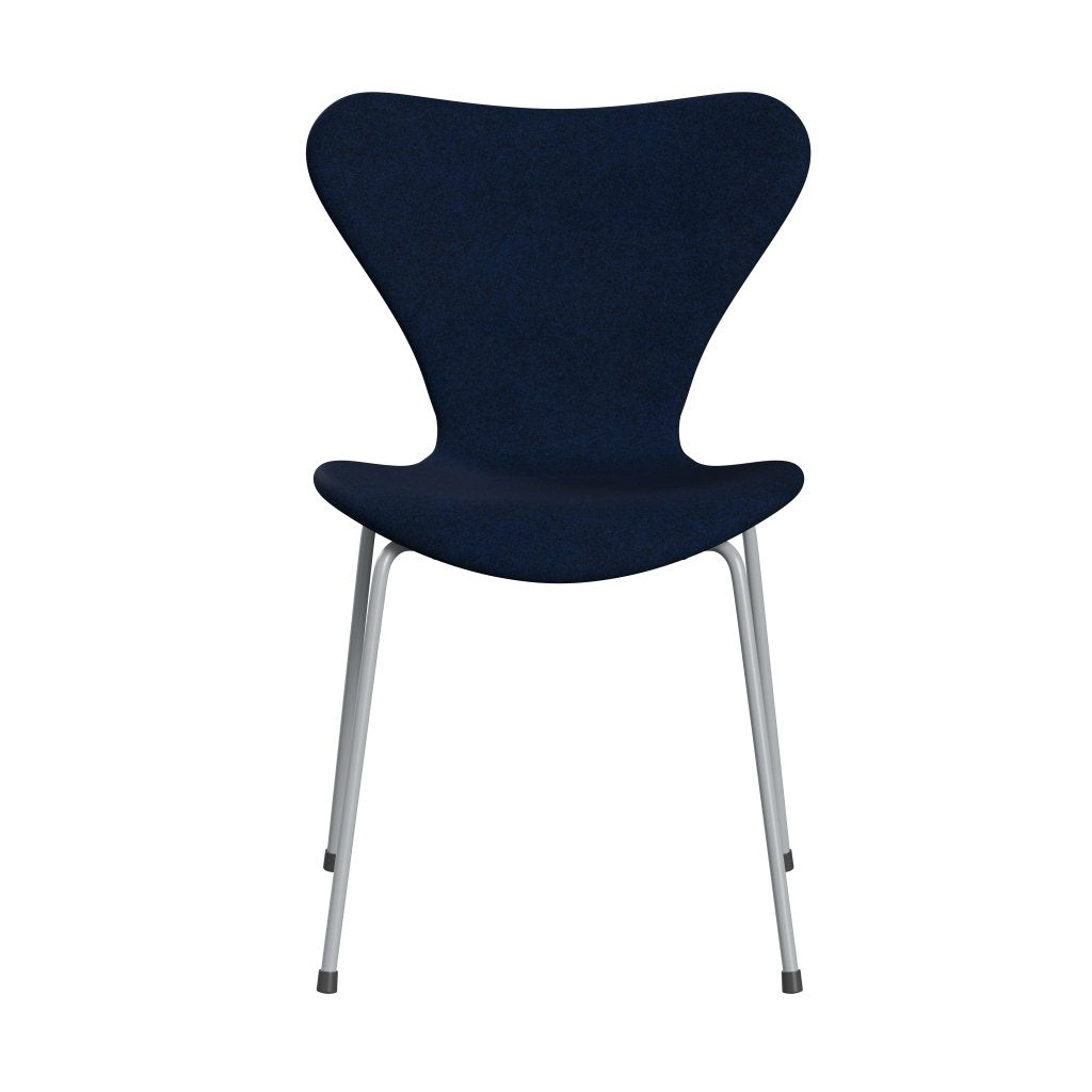 Fritz Hansen 3107 Chair Full Upholstery, Silver Grey/Divina Melange Navy Dark