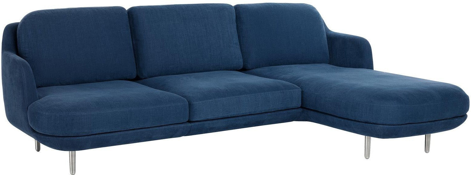 Fritz Hansen Lune Sofa M. Chaiselong右3人，Linara Indigo