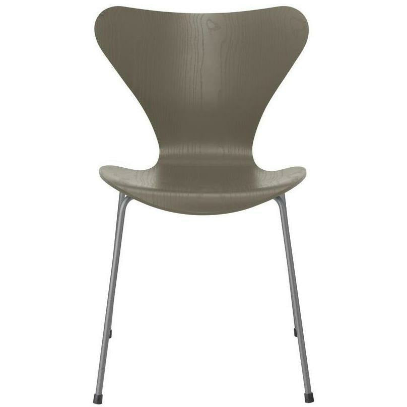 Fritz Hansen Series 7 Silla Ceniza de color verde oliva de color verde, base gris plateado