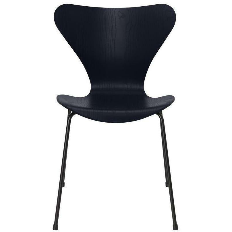 Fritz Hansen Serie 7 Stuhl Gefärbte Esche Mitternachtsblaue Schale, Schwarzes Untergestell