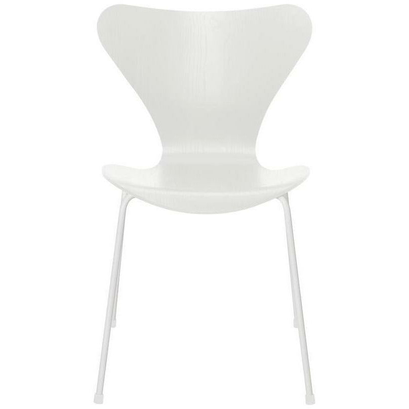 Fritz Hansen Serie 7 stoel geverfde as witte kom, witte basis