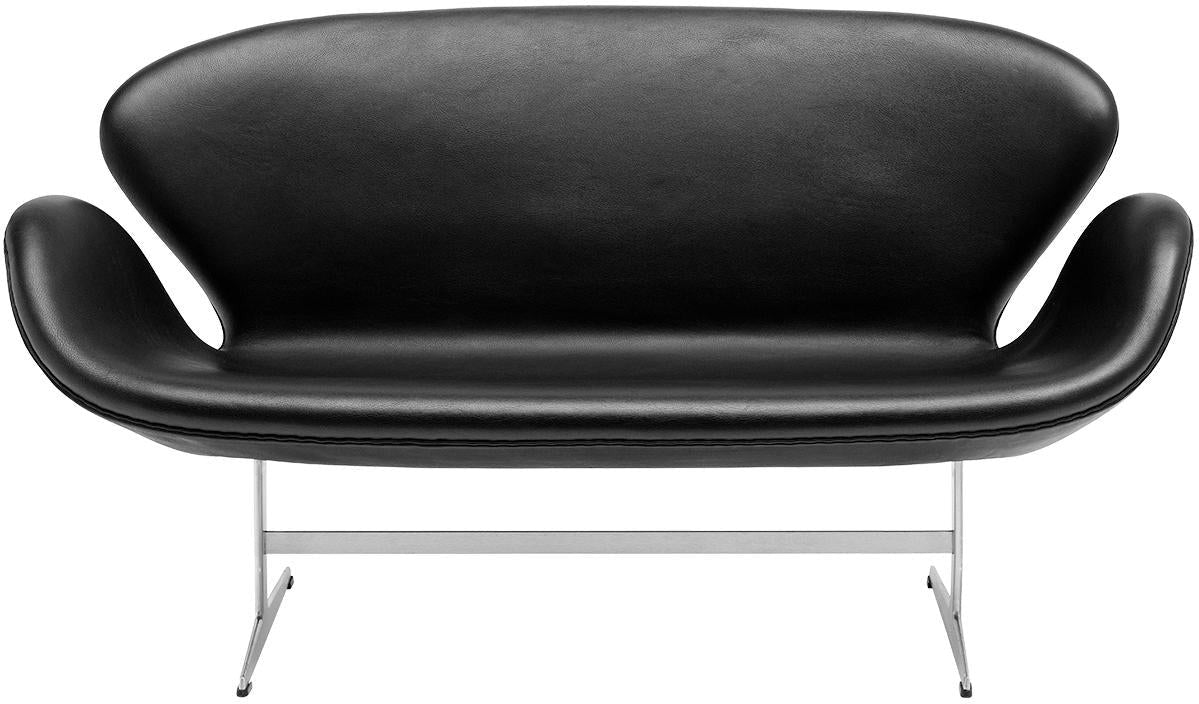 Fritz Hansen Svan soffa 2 personer, elegans svart