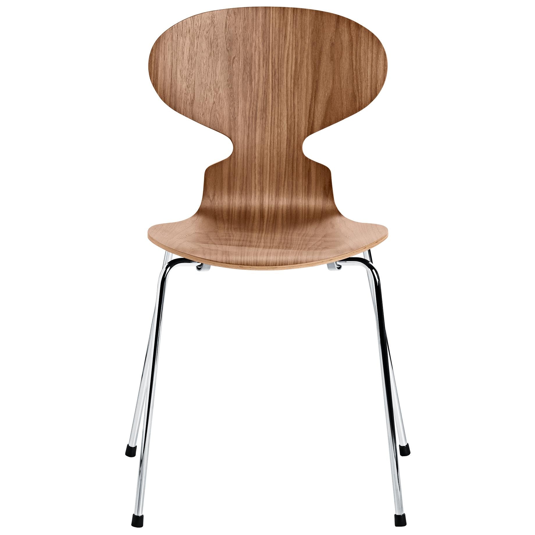 Fritz Hansen The Ant Chair impiallacciata a 4 gambe, noce