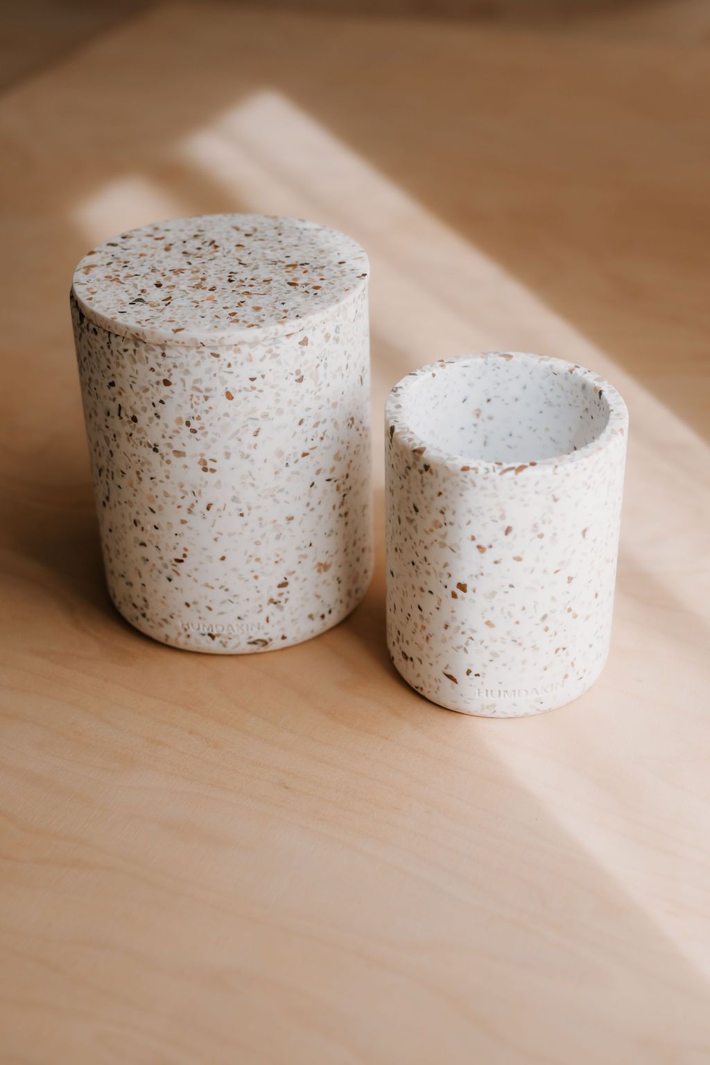 Humdakin Bologna Terrazzo vaas met deksel, rood/beige