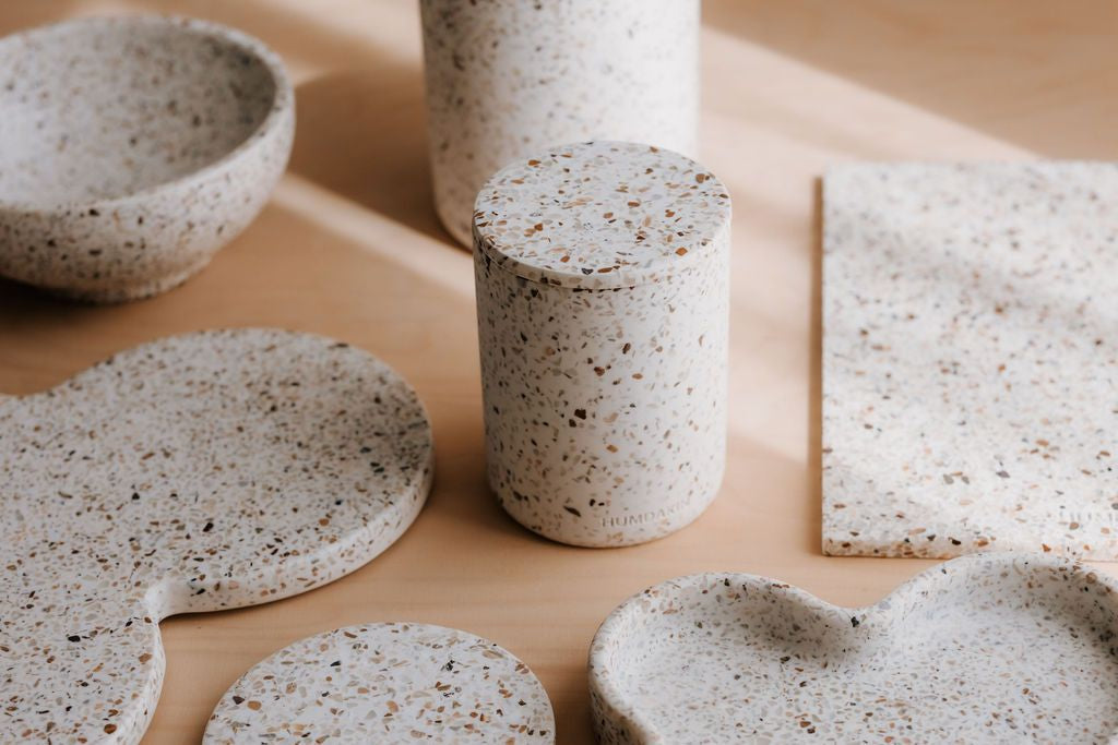 Humdakin Lucca terrazzo vase med lokk, rød/beige