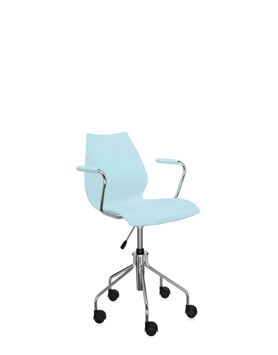 Kartell Maui Dreh Sessel, hellblau