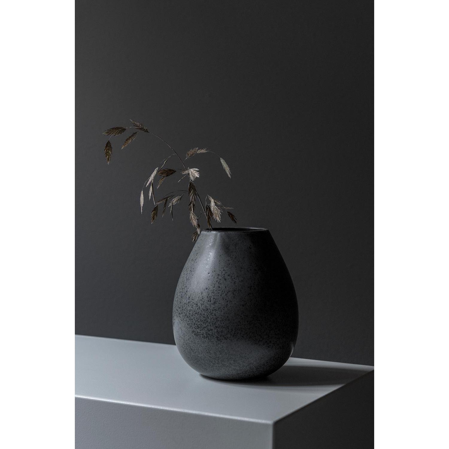 Klassik Studio Milo Drop Vase, Black