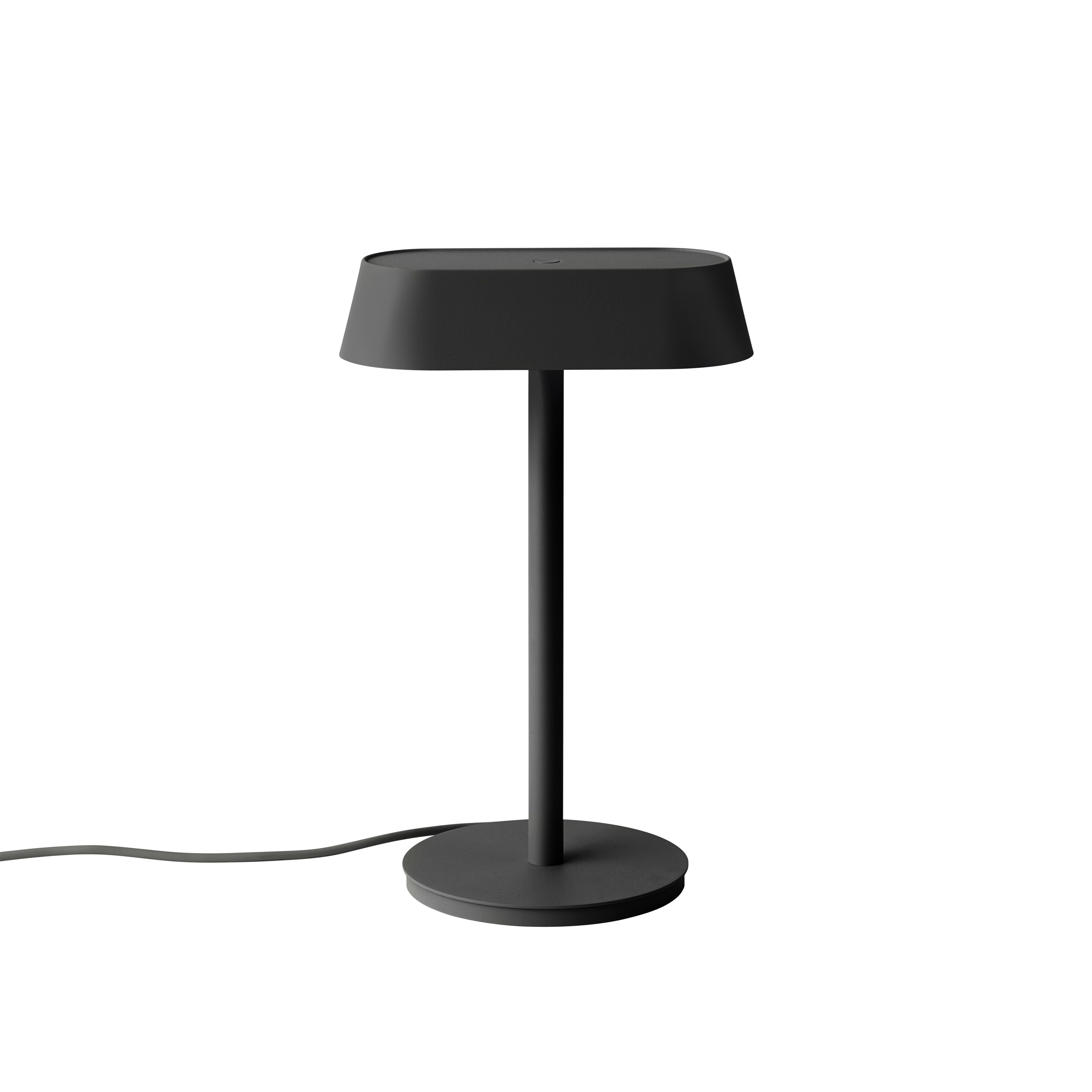 Muuto Lineær bordlampe, sort