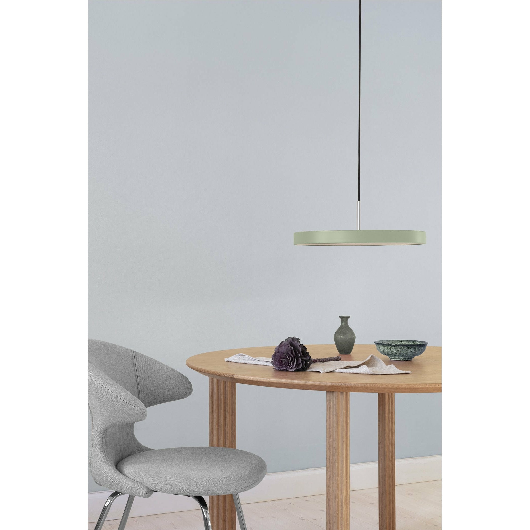 Umage Asteria -LED -Anhänger, Stahl/Nuance -Olive