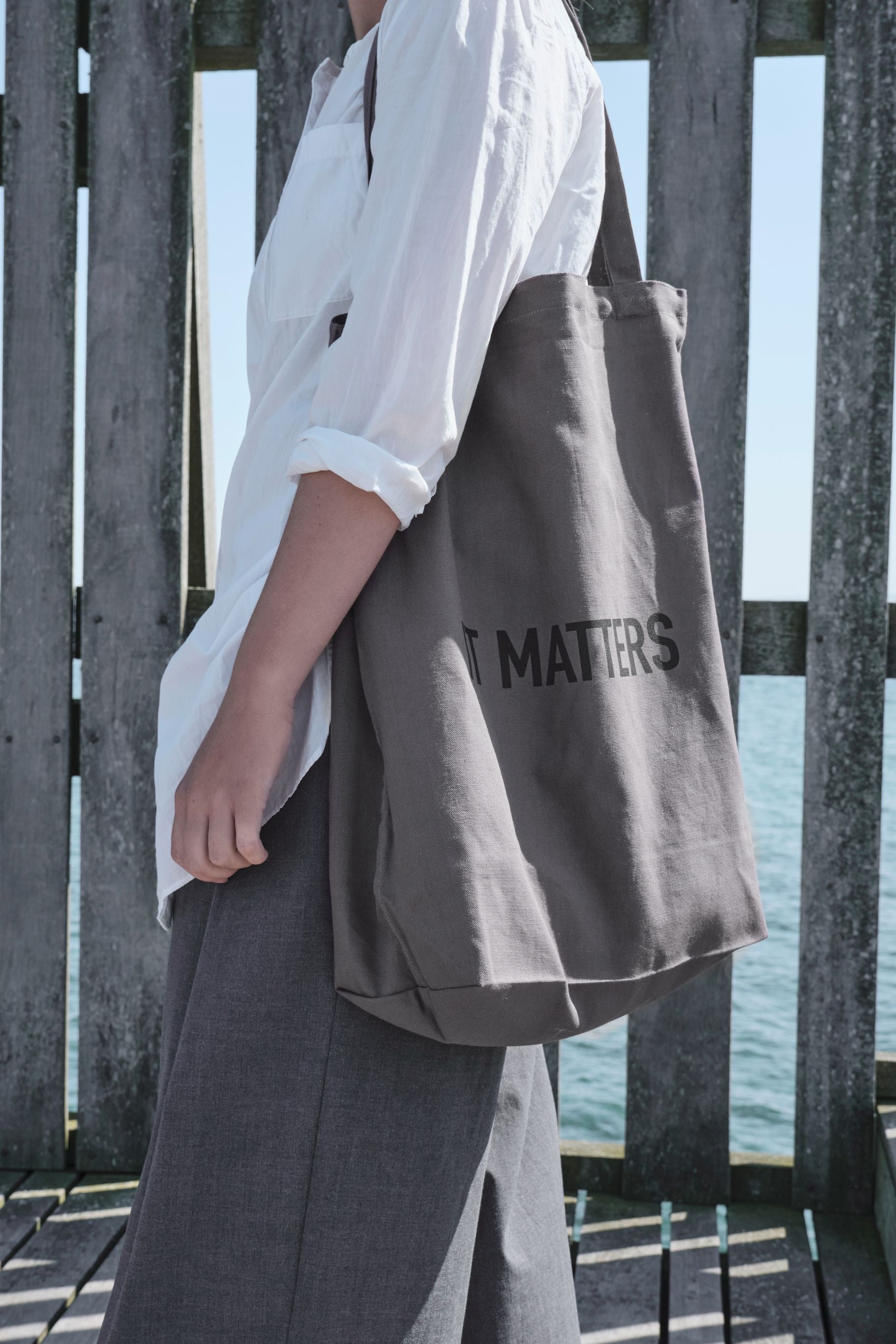 The Organic Company It Matters Bag, Mørkegrå