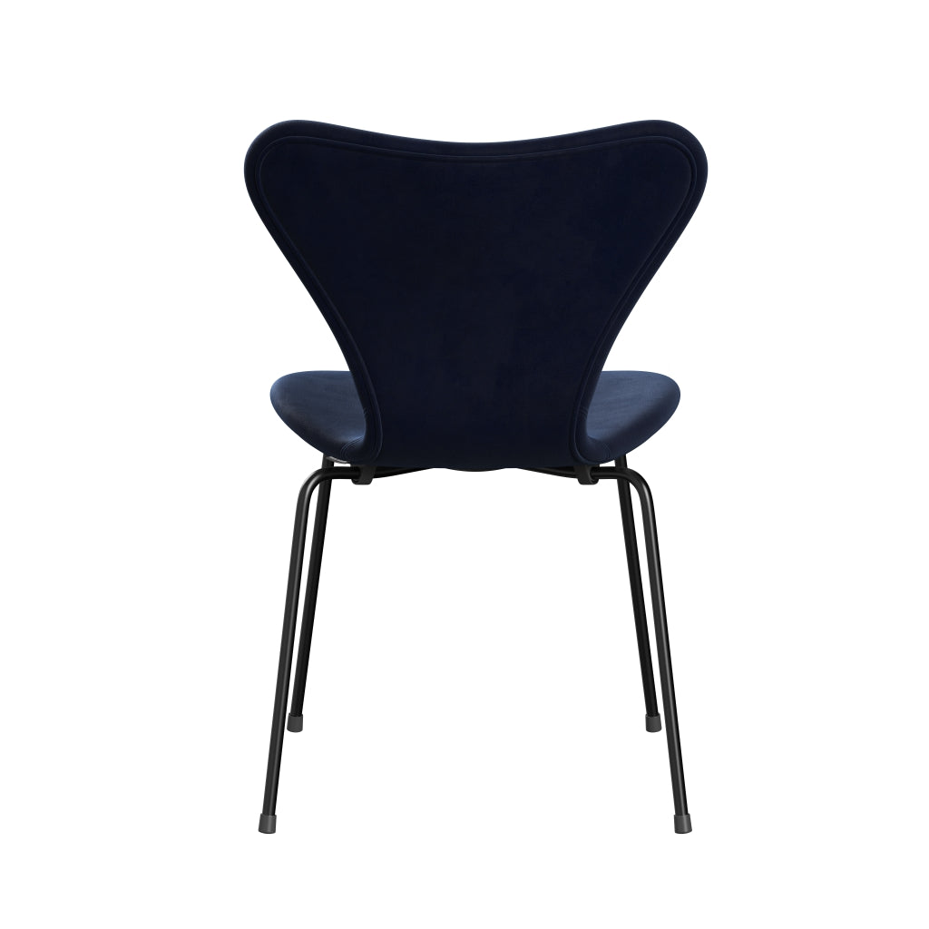 Fritz Hansen 3107 Stuhl Full Polstery, Schwarz/Belfast Velvet Mitternachtsblau