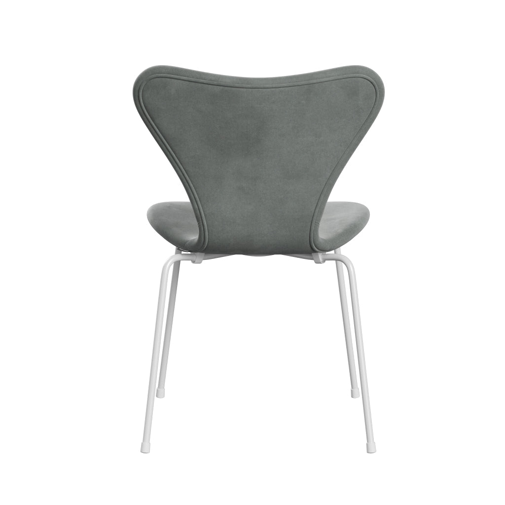 Fritz Hansen 3107 Stuhl Full Polster, Weiß/Belfast Velvet Seal Grau