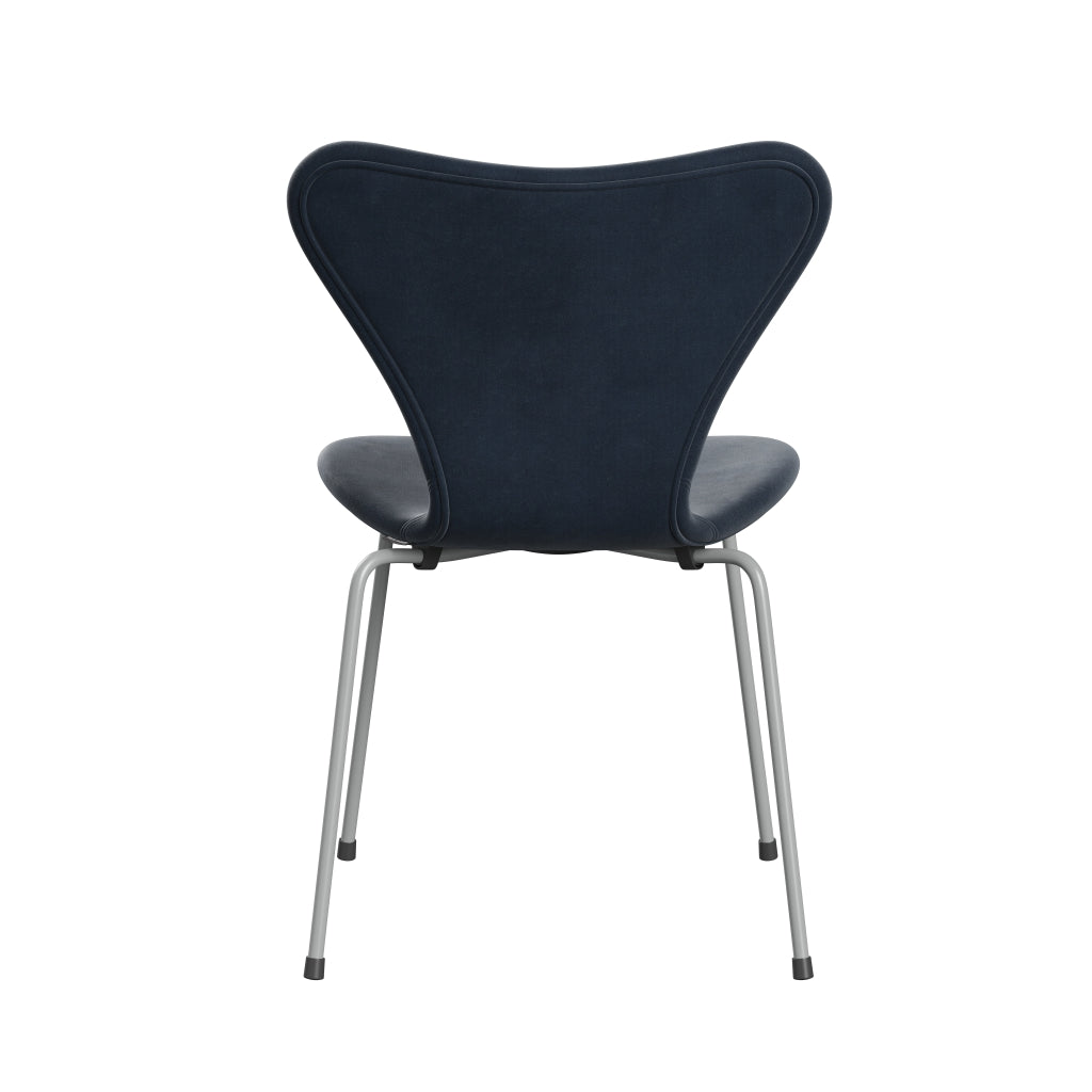 Fritz Hansen 3107 Stol Fuld polstring, ni grå/Belfast Velvet Grey Blue