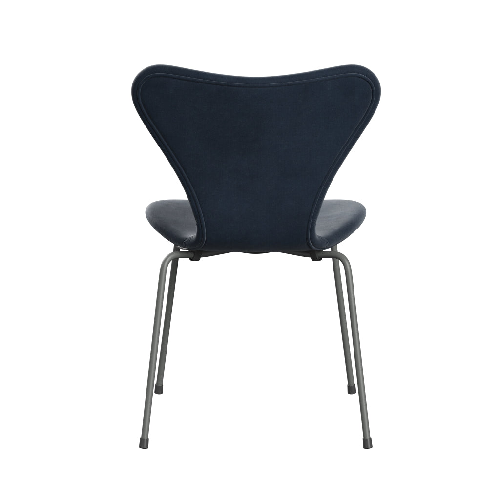 Fritz Hansen 3107 chaise complète complète, bleu gris en velours gris / belfast en argent