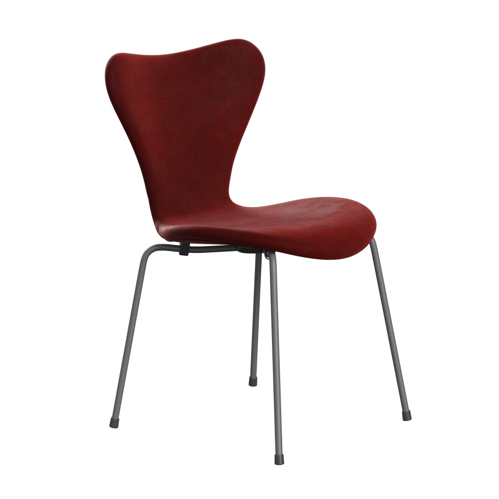 Fritz Hansen 3107 Stuhl Full Polster, Silbergrau/Belfast Velvet Herbstrot