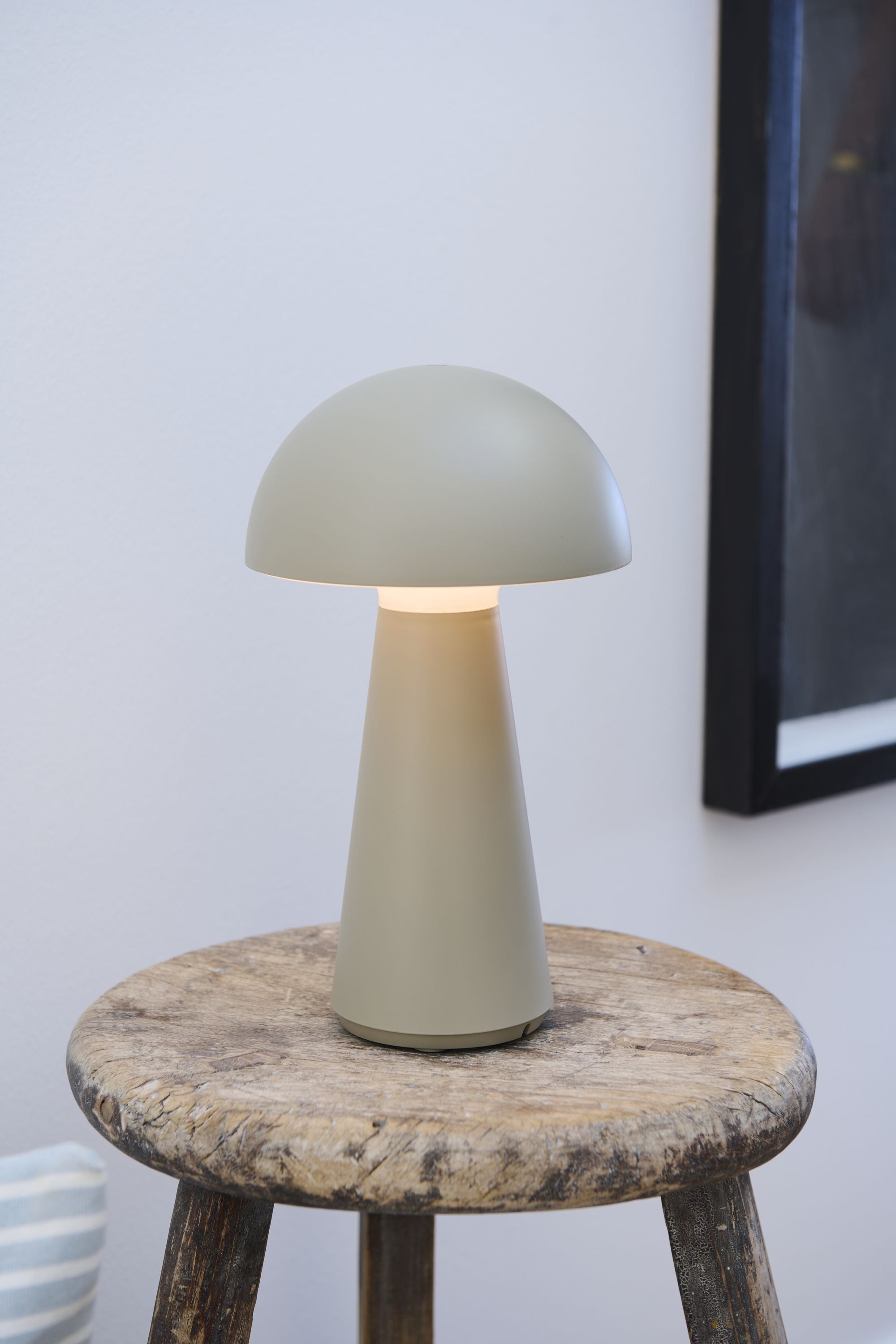 Sirius Sam Table Lamp, varm grå