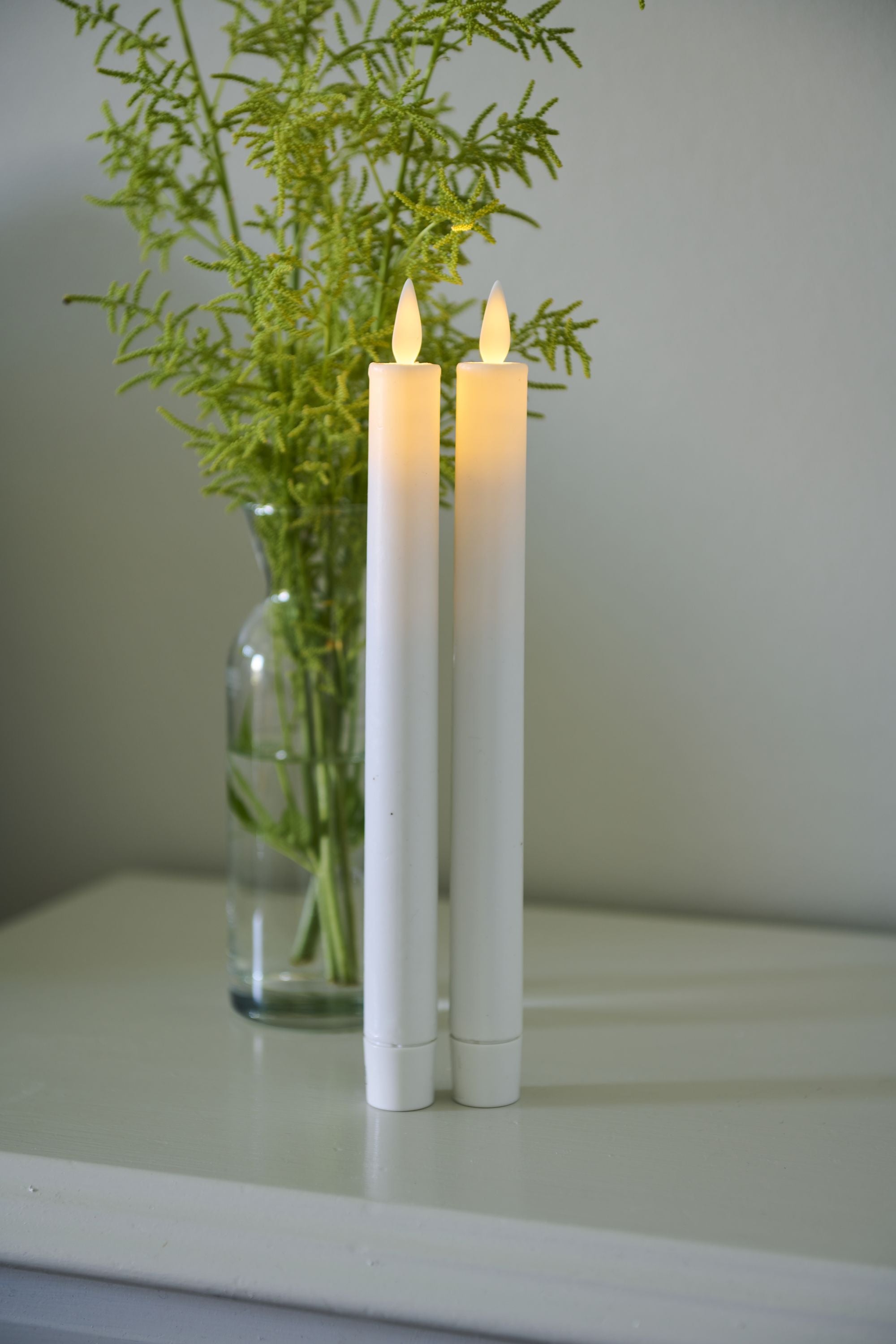 Sirius Sara可充电皇冠LED蜡烛白色，Ø2,2xH25厘米