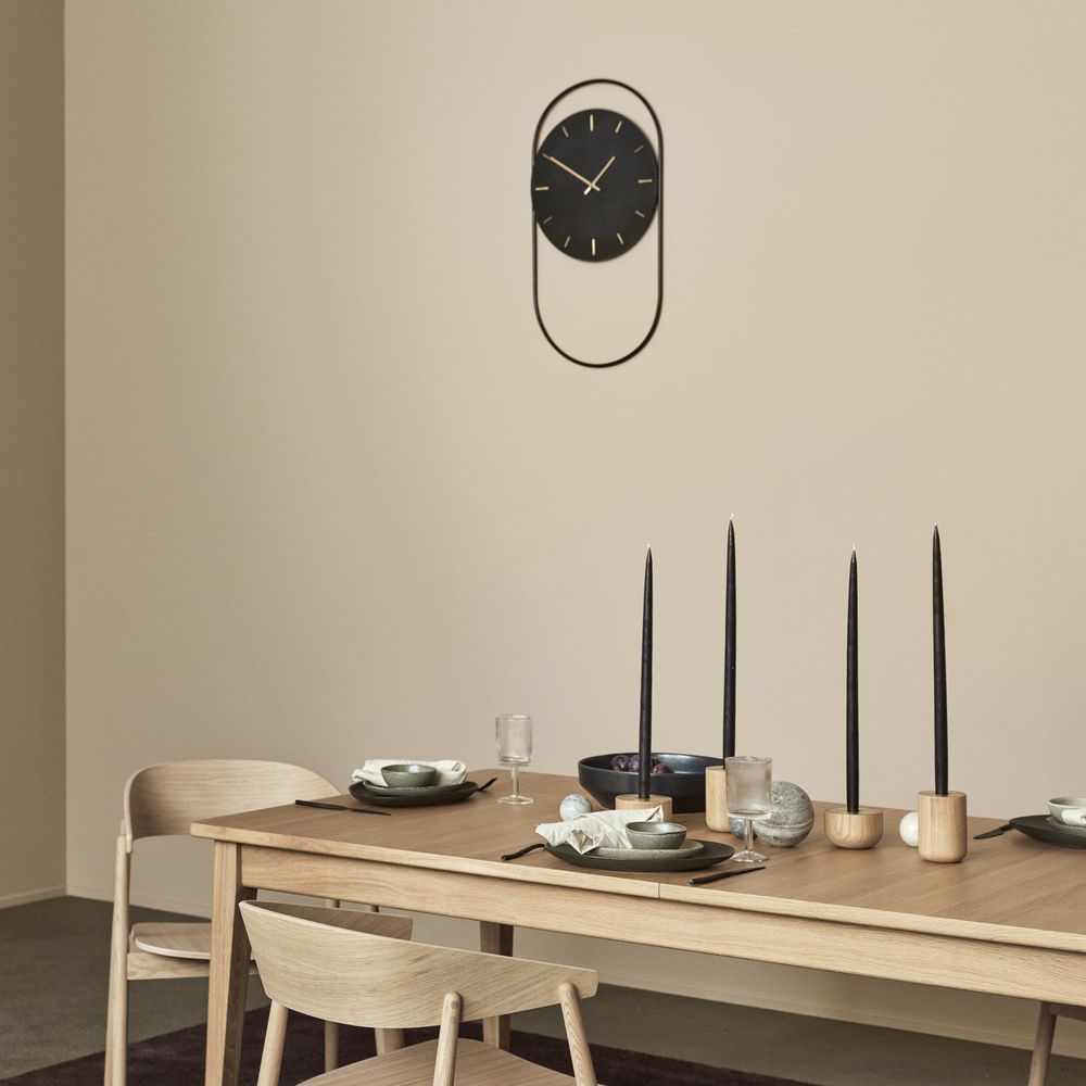 Andersen Furniture Une horloge murale, noir