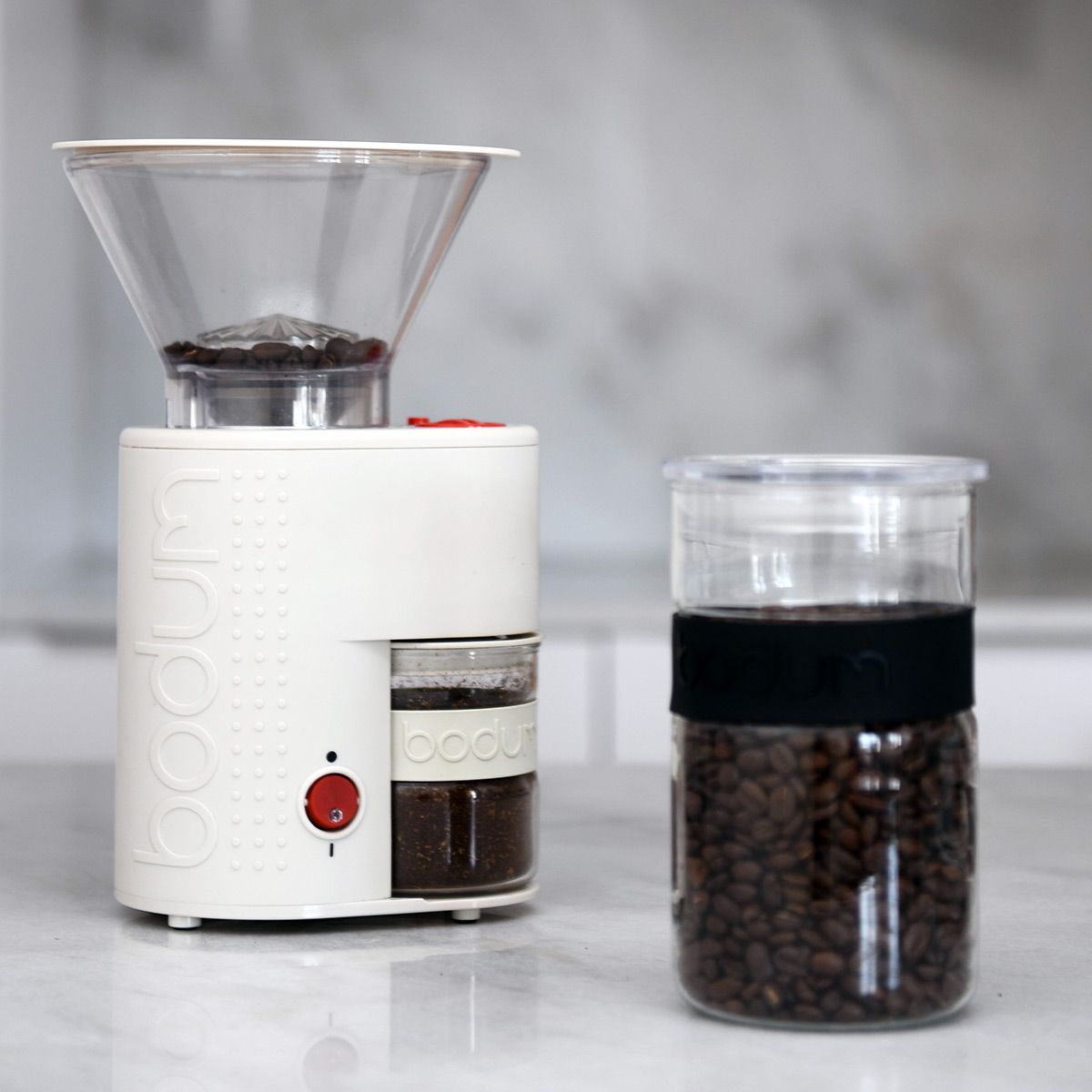 Bodum Bistro Elektrische Kaffeemühle mit Kegelmahlwerk, Creme