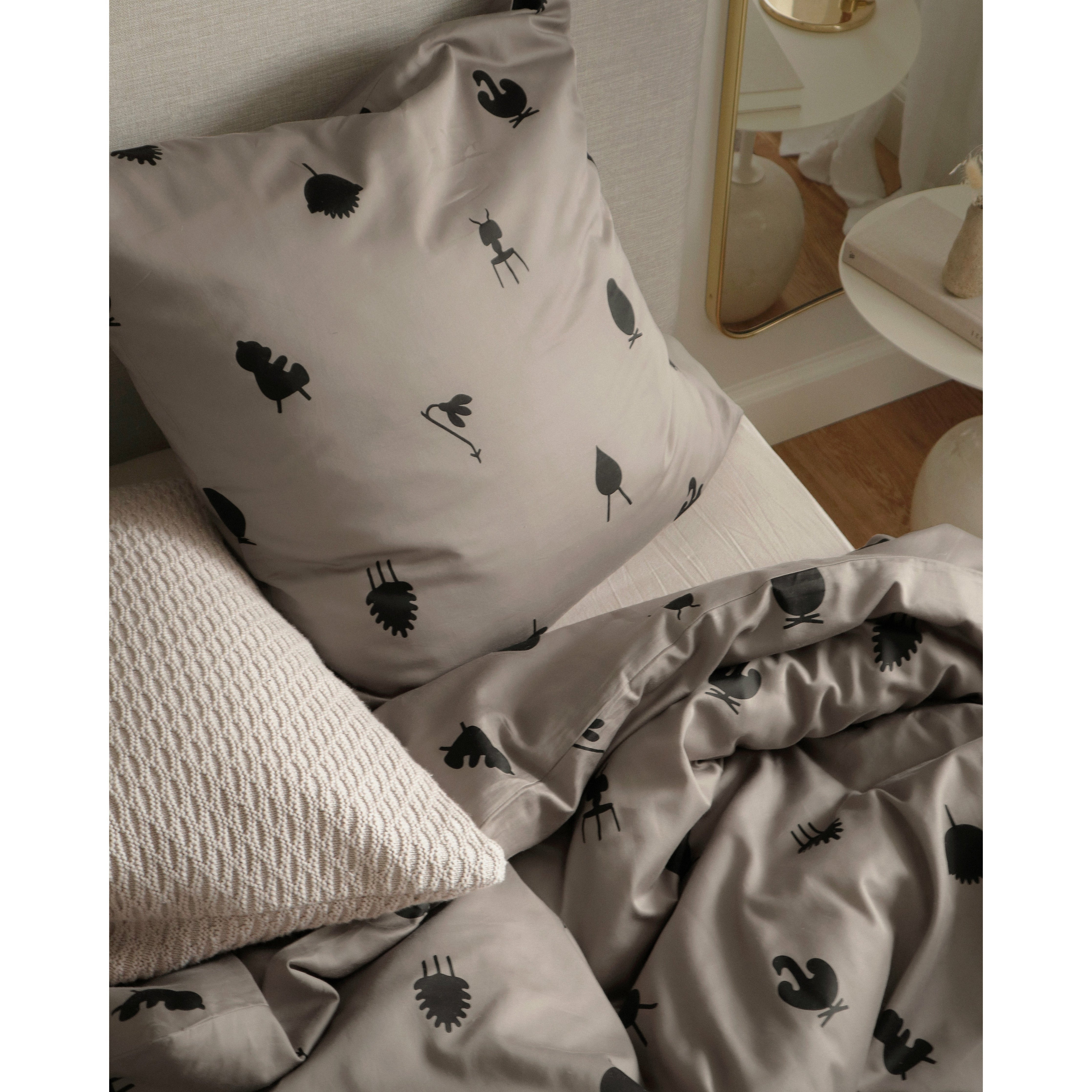 Brainchild Bed Pellavasuunnittelukuvakkeet 140x200 cm, taupe