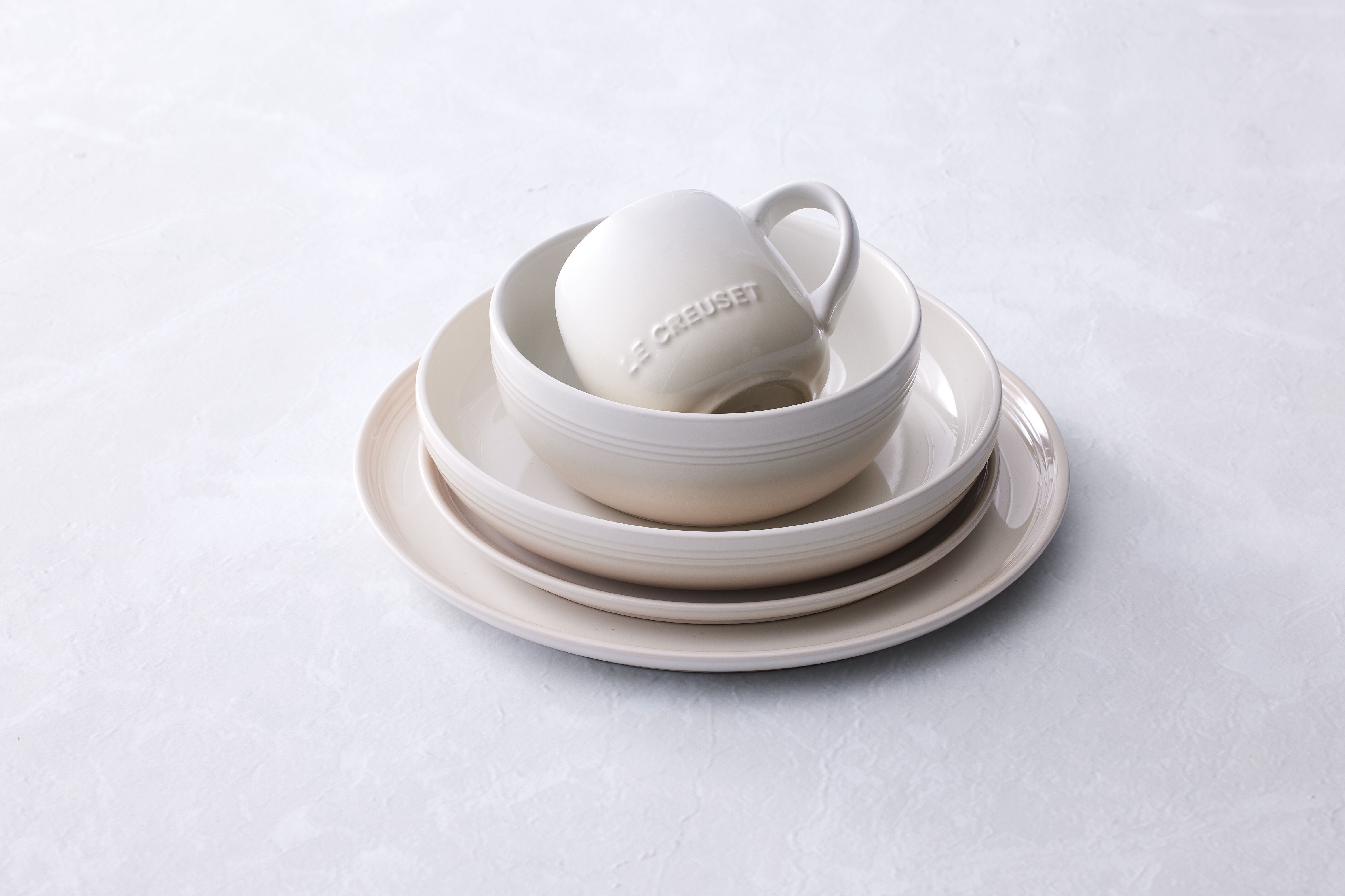 Le Creuset Assiette de dîner à coupé, meringue