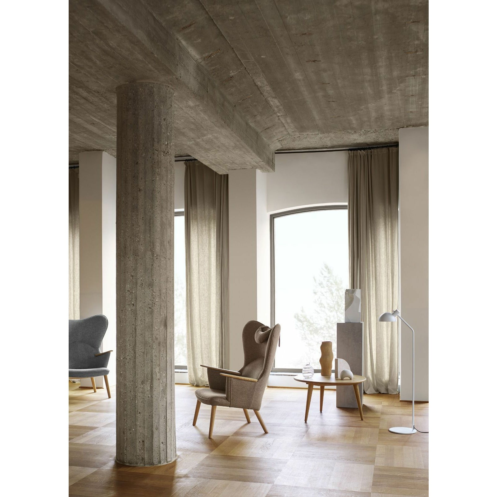 Carl Hansen CH78 Silla de salón Mama Bear, aceite de roble/gris Fiord 0151