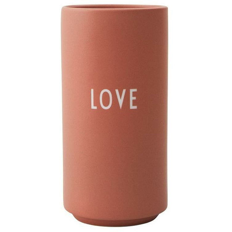 Lettere di design Amore del vaso preferito, nudo