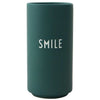 设计字母最喜欢的花瓶微笑，深绿色