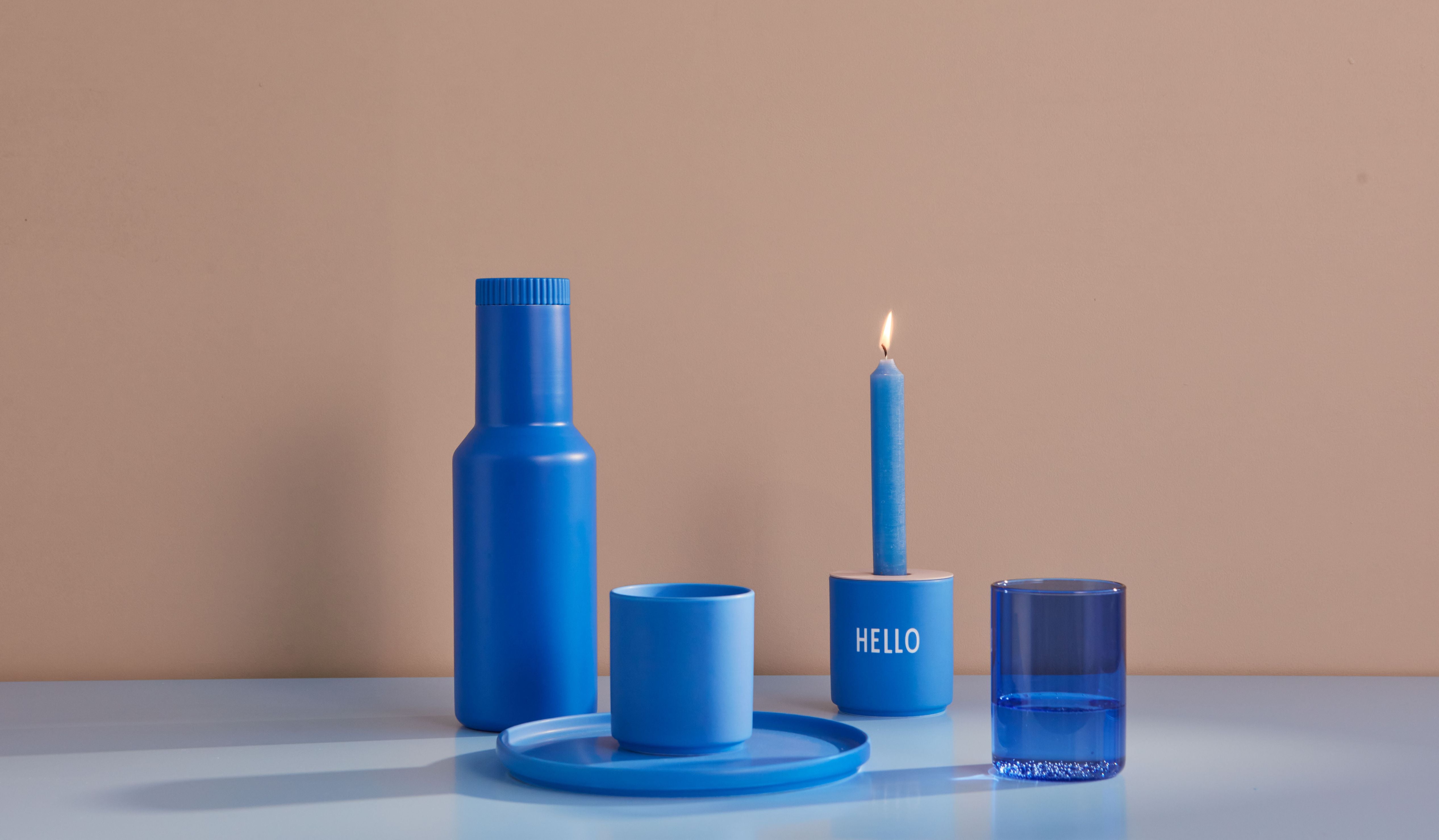 La tazza preferita di Design Letter Hello, Cobalt Blue
