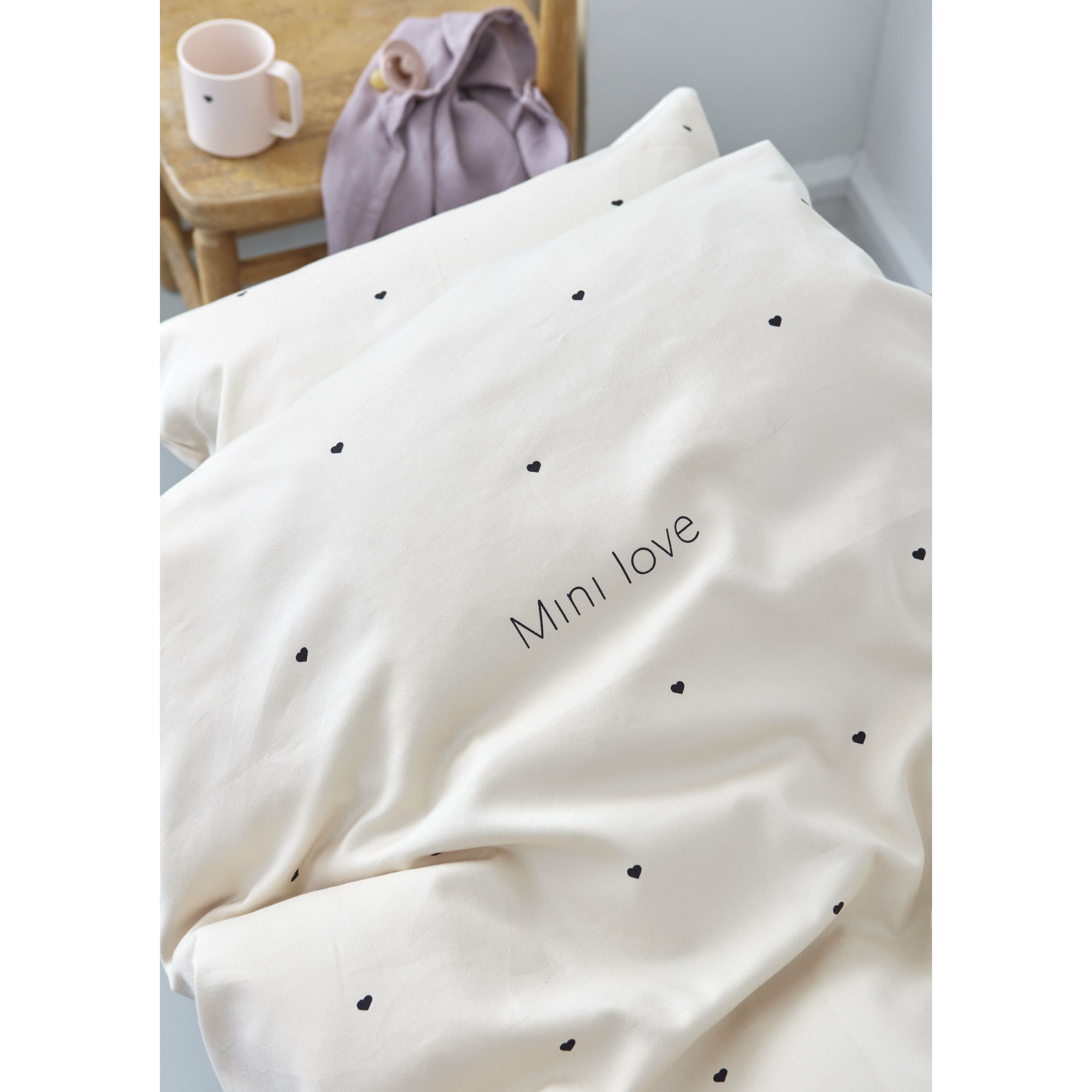 Design Letters Mini Love Baby Pillow and Duvet dækker 70x100 cm, beige