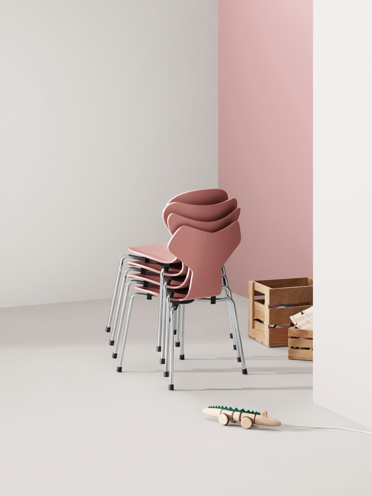 Sedia Fritz Hansen 3177 Serie 7 per bambini, impiallacciatura colorata/rosa selvatica