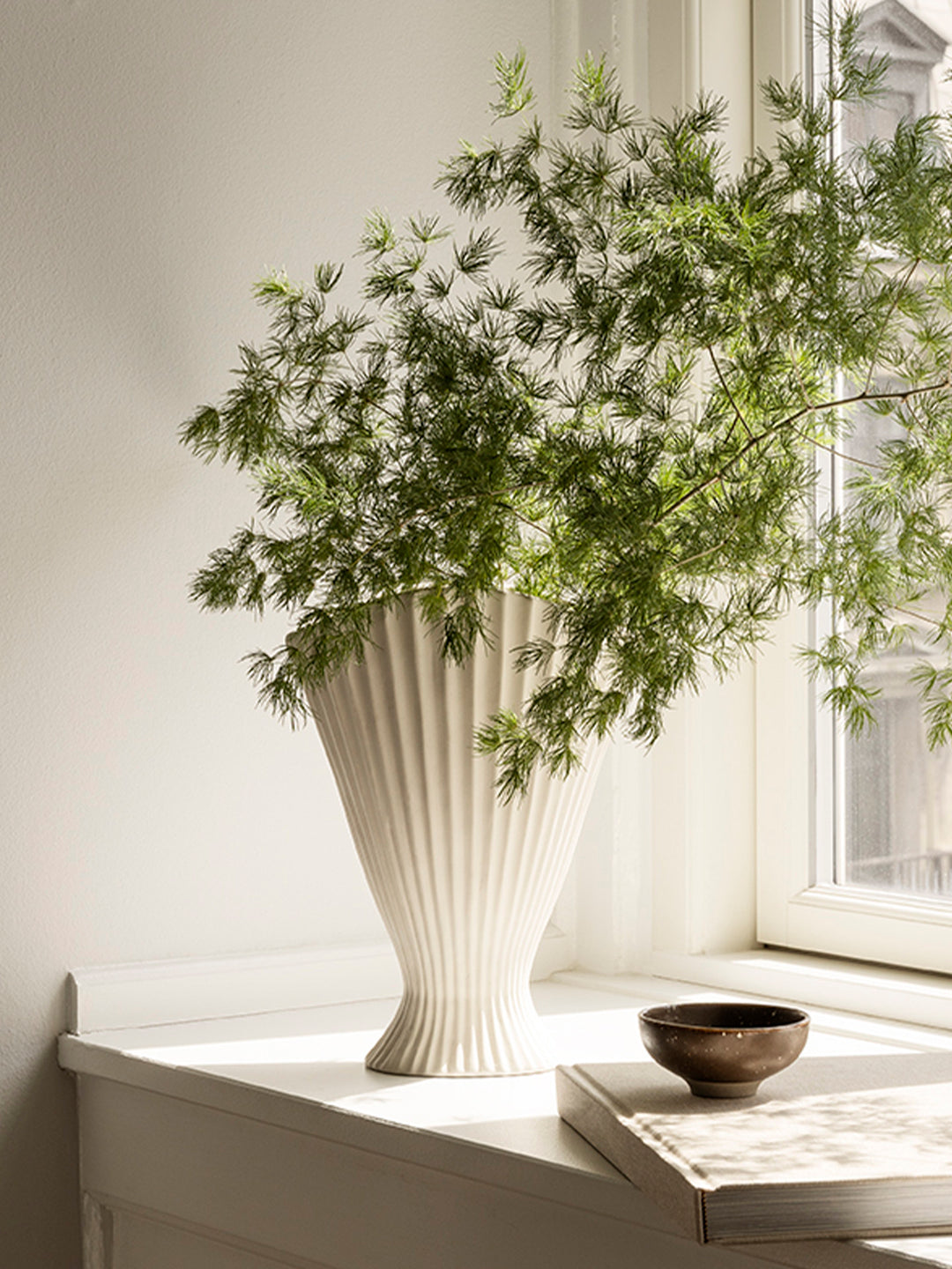 Ferm Living Springbrunnen-Vase, Off White