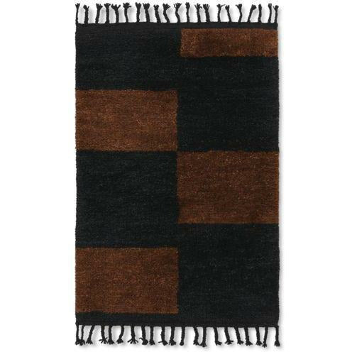 Ferm Living Mara håndknyttet tæppe 120x180 cm, sort/chokolade