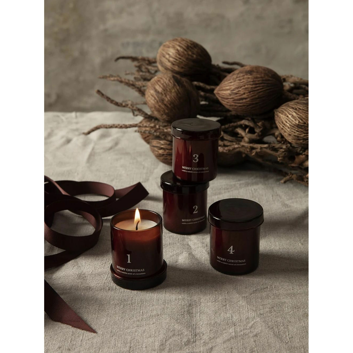 Ferm Living Geurende advent geurende kaarsen set van 4, rood/bruin