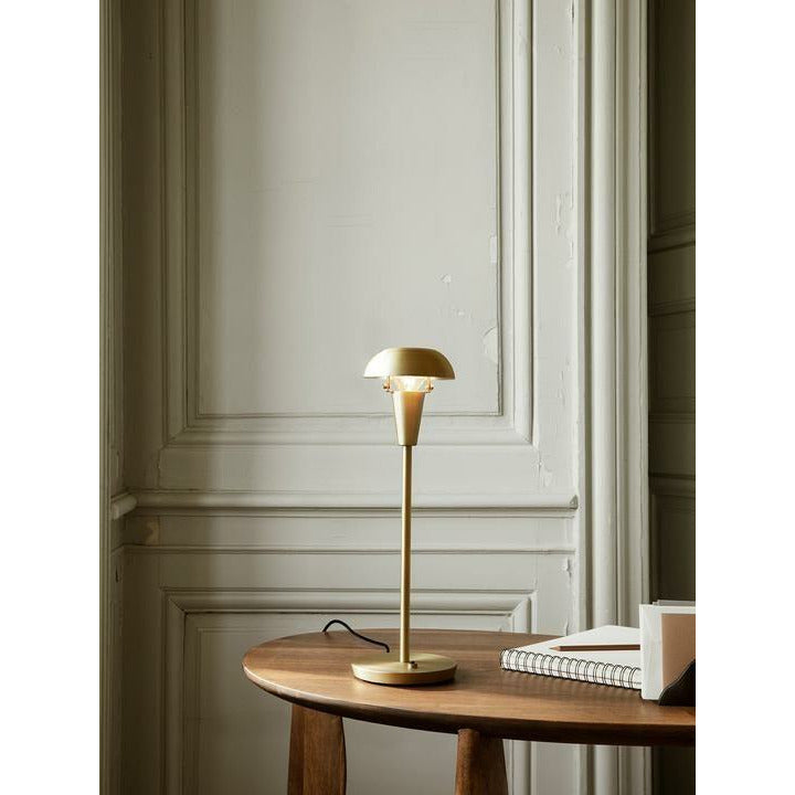 Lámpara de mesa pequeña de Ferm Living 42 cm, latón