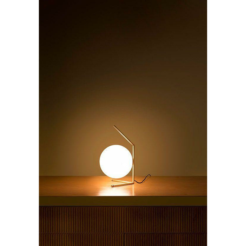 Flos ic luce t1 lampada da tavolo bassa, ottone
