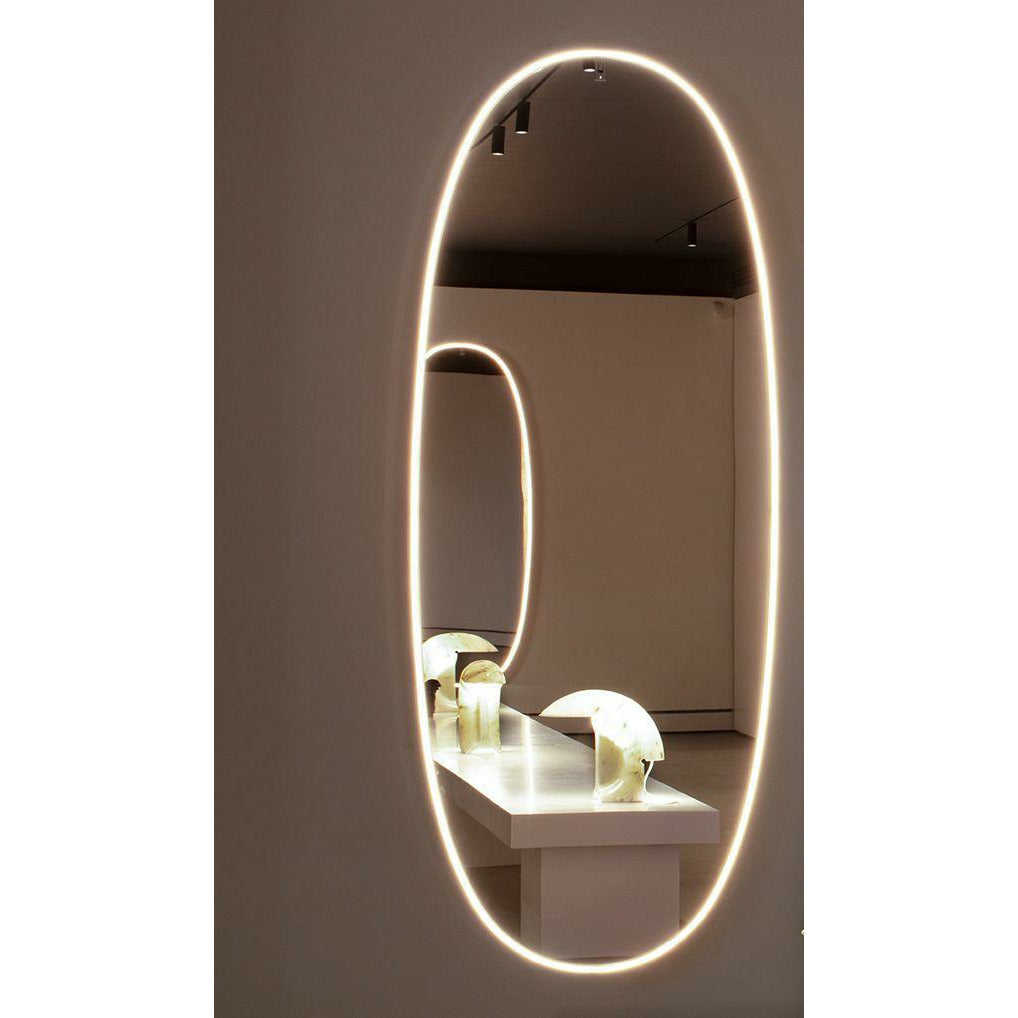 Flos La Plus Belle Mirror con iluminación integrada, bronce