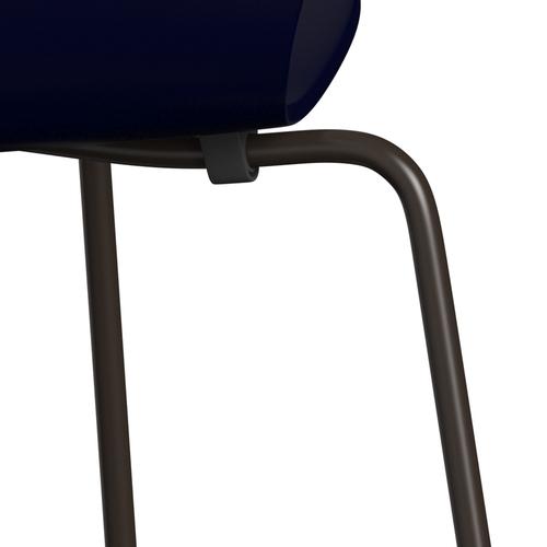 Sedia Fritz Hansen 3107 non uffolisca, bronzo marrone/blu di mezzanotte laccati