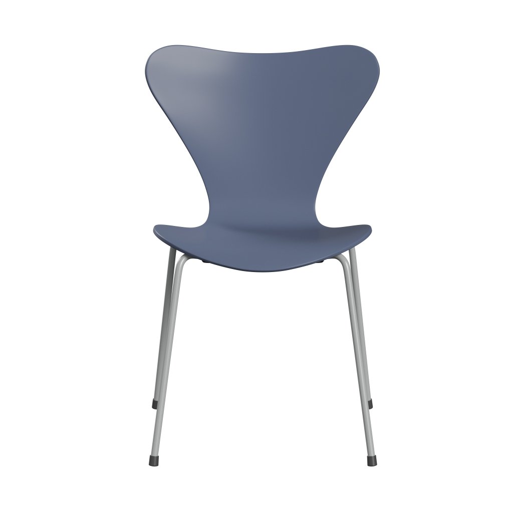 Fritz Hansen 3107 Stuhl ungepolstert, Nine Grey/Lacquered Dusk Blue