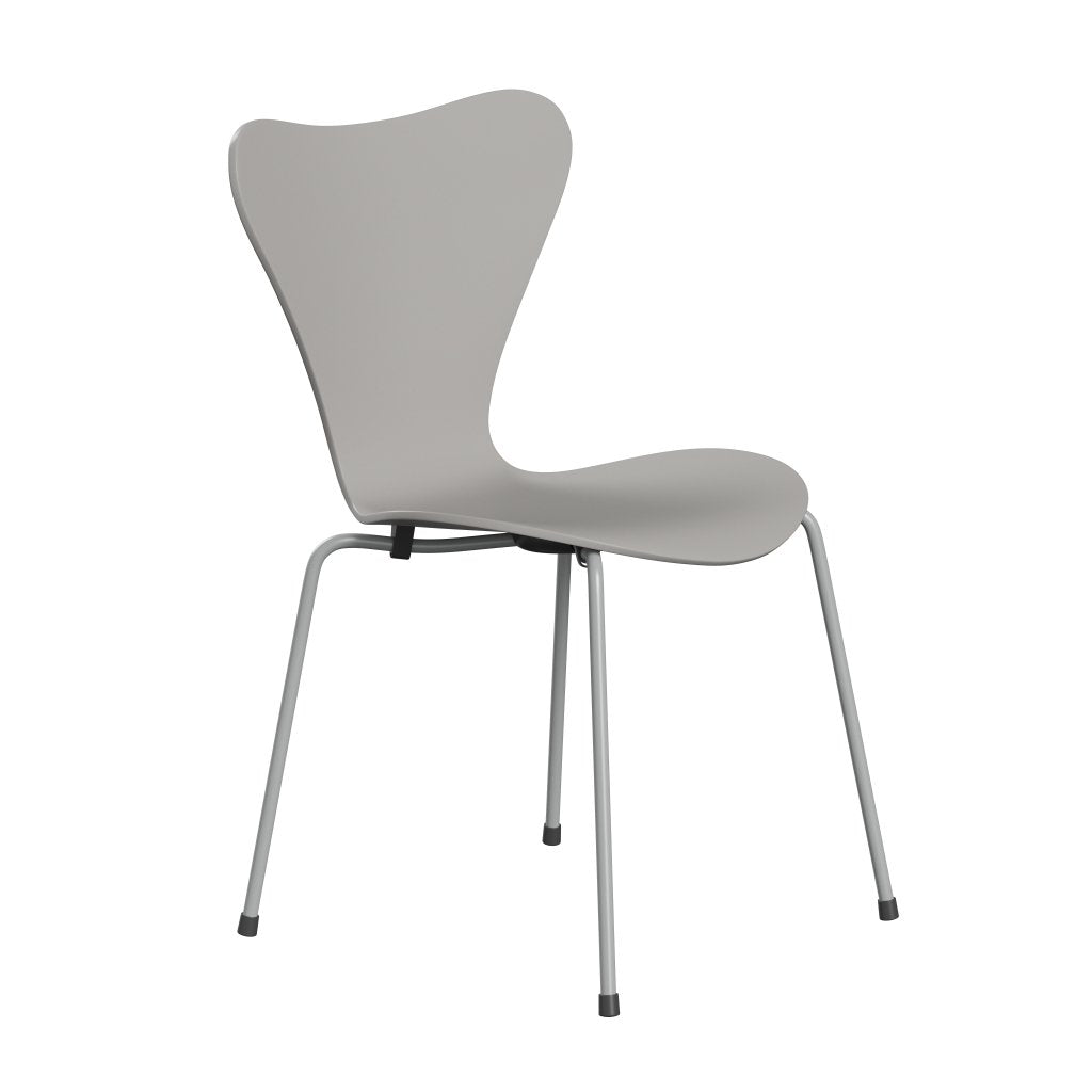 Fritz Hansen 3107 Chair Unupholstered, Nine Grey/Lacquered Nine Grey