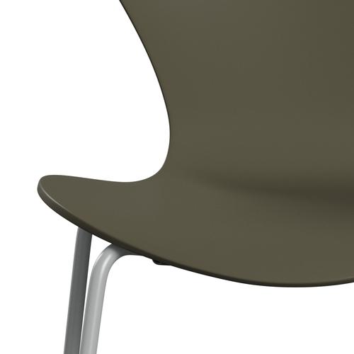 Fritz Hansen 3107 Stuhl ungepolstert, Neungrau/Olivgrün lackiert