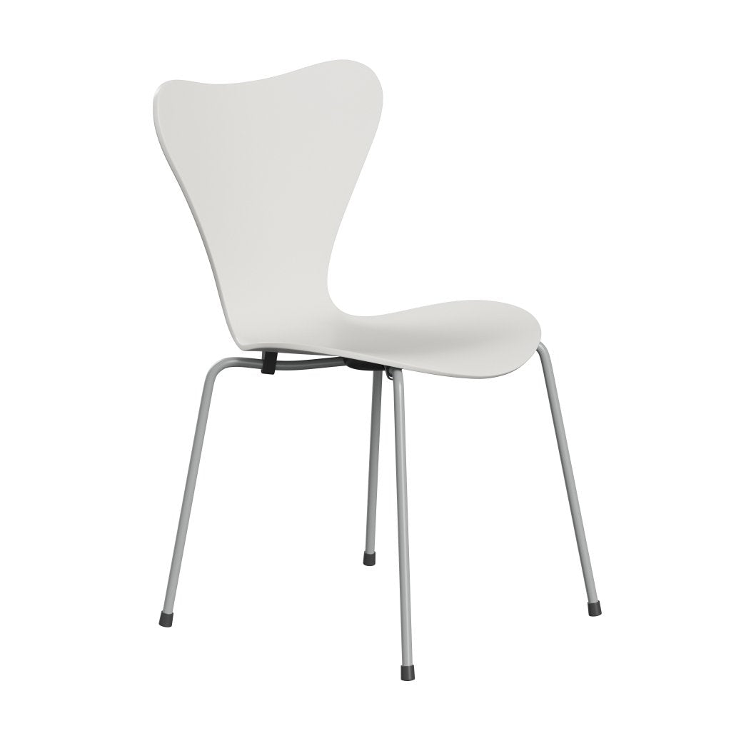 Fritz Hansen 3107 Stuhl ungepolstert, Neungrau/Weiß lackiert